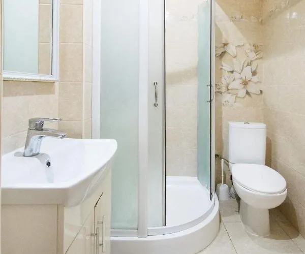 двокімнатна у центрі міста з двориком * Lemberg