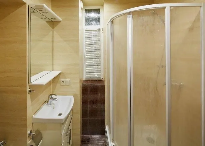 Apartamento двокімнатна у центрі міста з двориком Leópolis